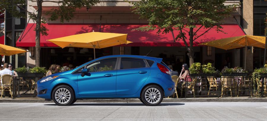  Ford Fiesta 5-Door 2014 года  (US) (фото 103 из 122)